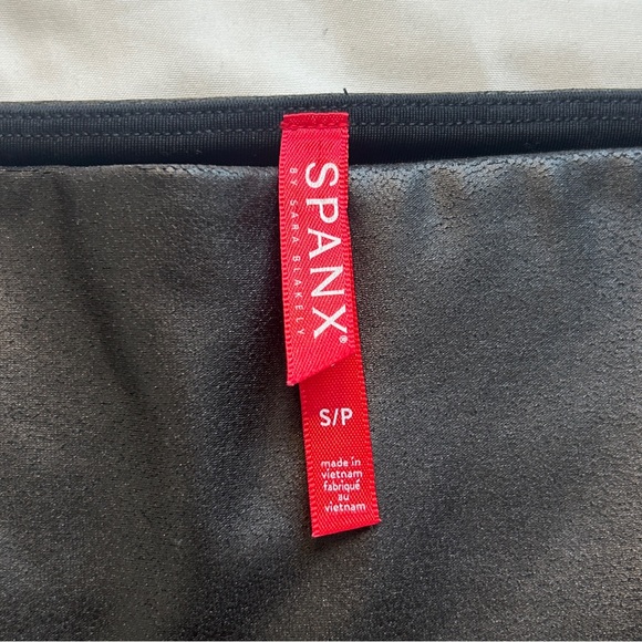 Spanx Moto faux leather leggings - Picture 8 of 10